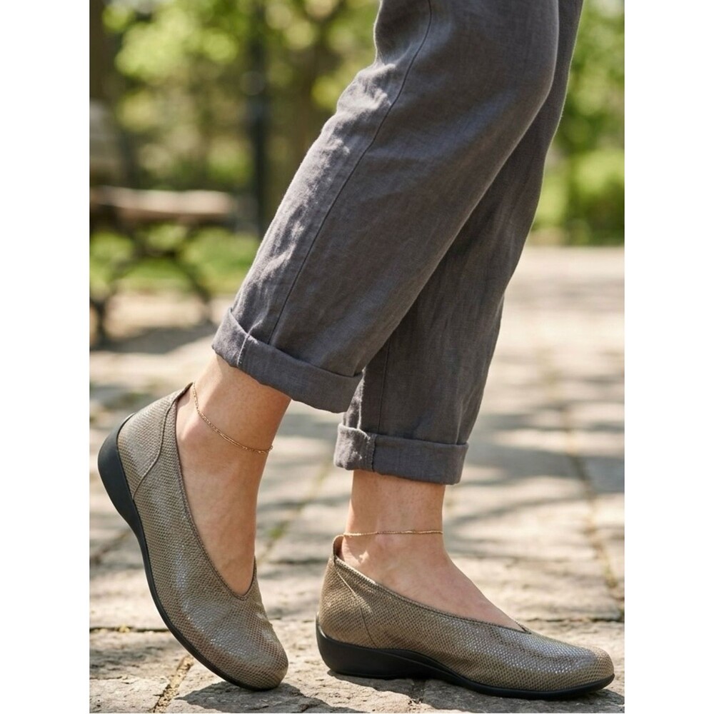 Wolky Leather Ballet Flats 40 US 9 Taupe Snakeskin Slip On Comfort Walking Shoes